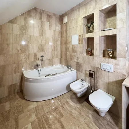 Artemisia Luxury Penthouse *